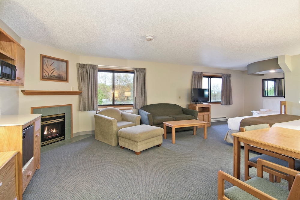 Boarders Inn & Suites by Cobblestone Hotels Faribault - photo 27