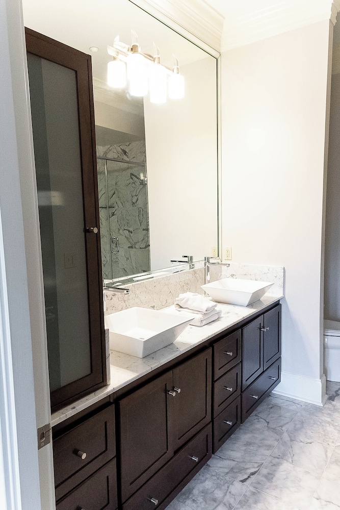 Carriage House Hotel - photo 14