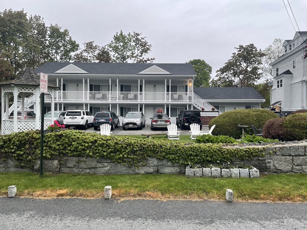 Moseley Cottage Inn & Town Motel - photo 90