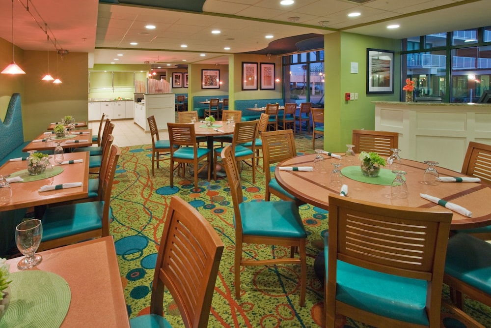 Holiday Inn & Suites Virginia Beach North Beach by IHG - photo 62