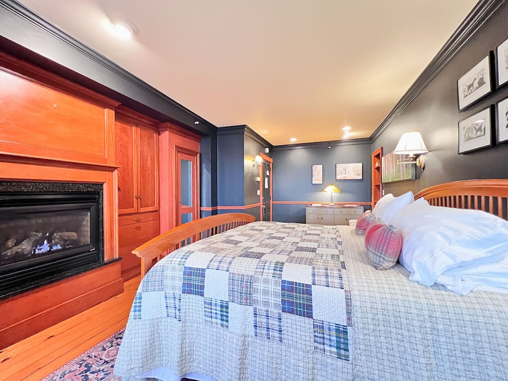 Four Columns Inn - photo 9