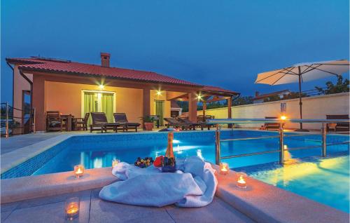 Holiday Home Marcana 57 — 4-Star Luxury Hotel in Marcana, Croatia