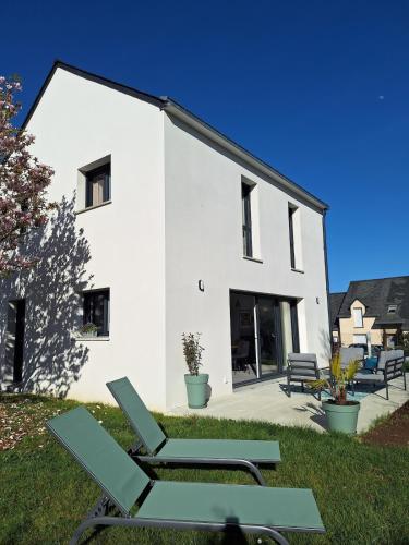 Échappée Belle à Marzan - carbon neutral hotel in Marzan