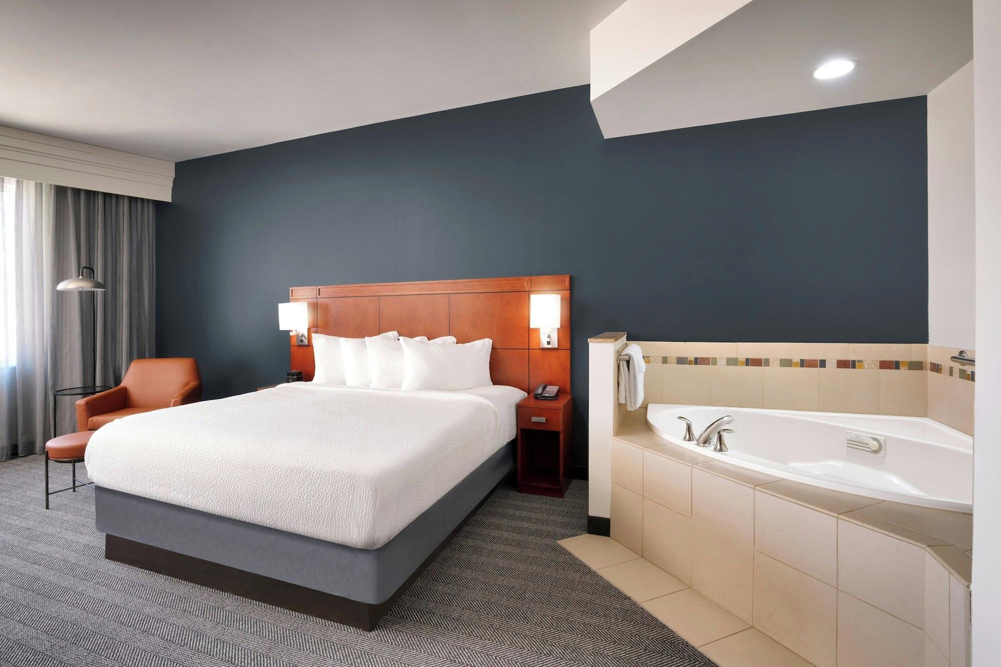 Courtyard by Marriott Lincoln Downtown - photo 18