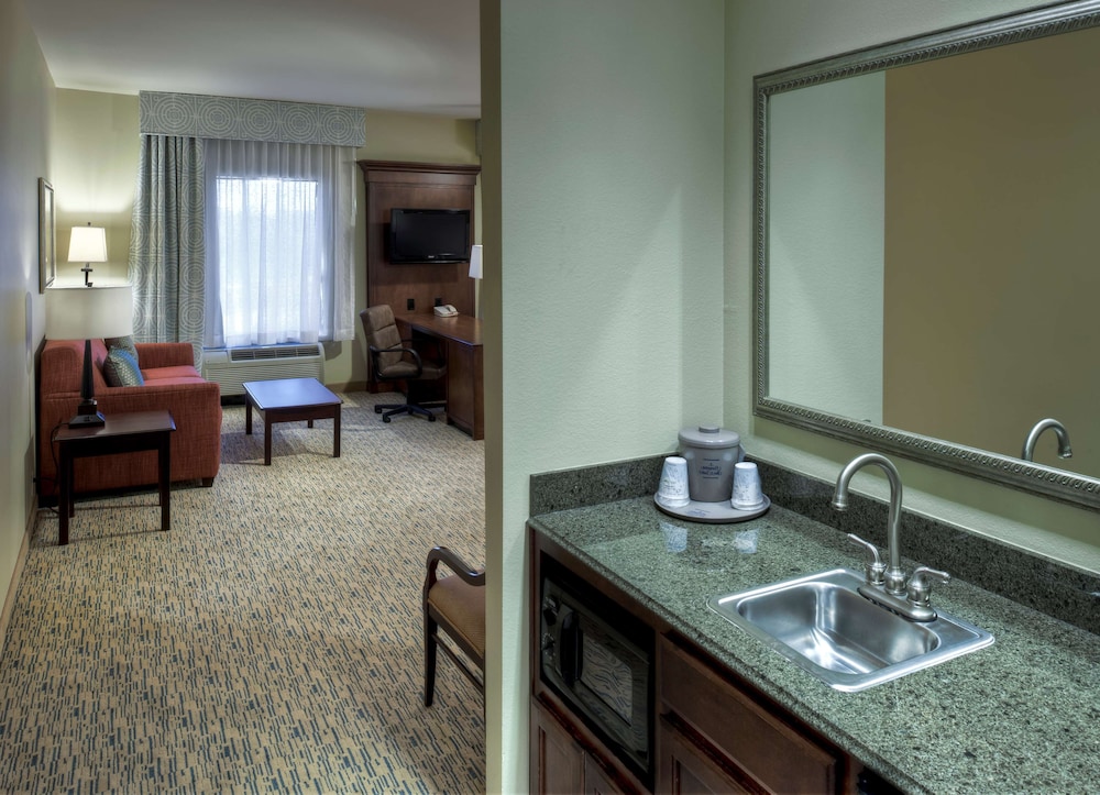 Hampton Inn & Suites Texarkana - photo 21