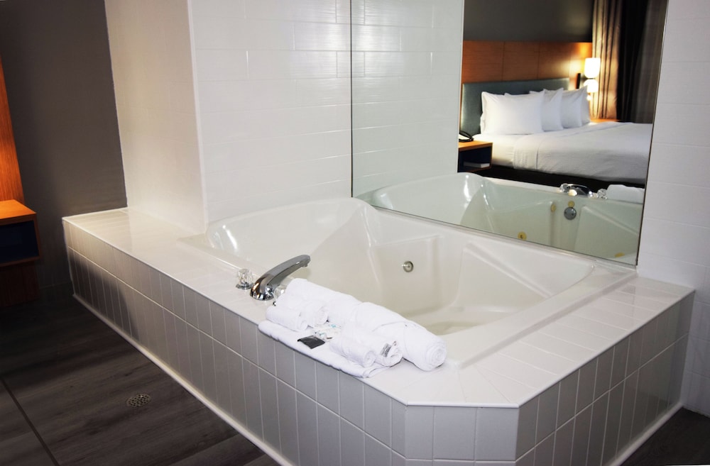 Country Inn & Suites by Radisson Coon Rapids MN - photo 17