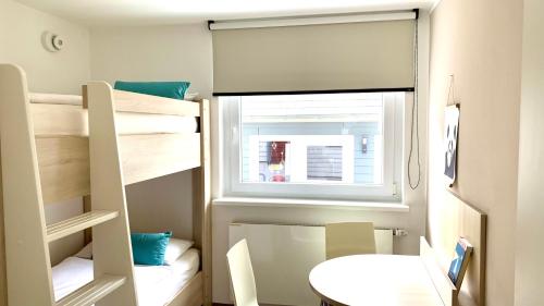 Apartmenthaus Hohenfels — 4-Star Luxury Hotel in Helgoland, Germany