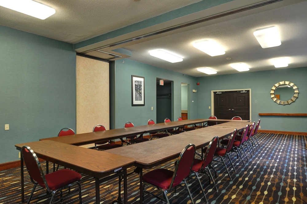 Hampton Inn Franklin Milford - photo 42