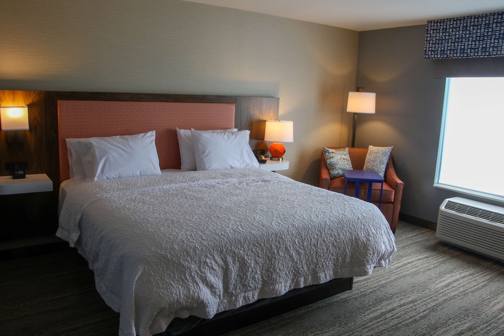 Hampton Inn & Suites Olean - photo 9