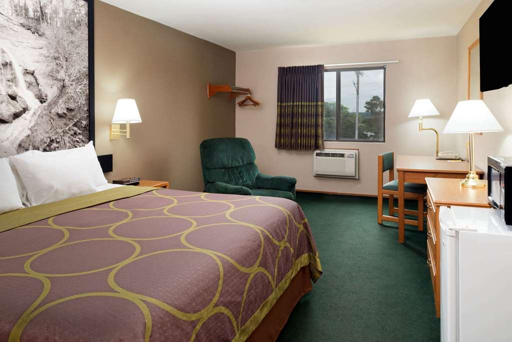 Super 8 by Wyndham Omaha NE - photo 11