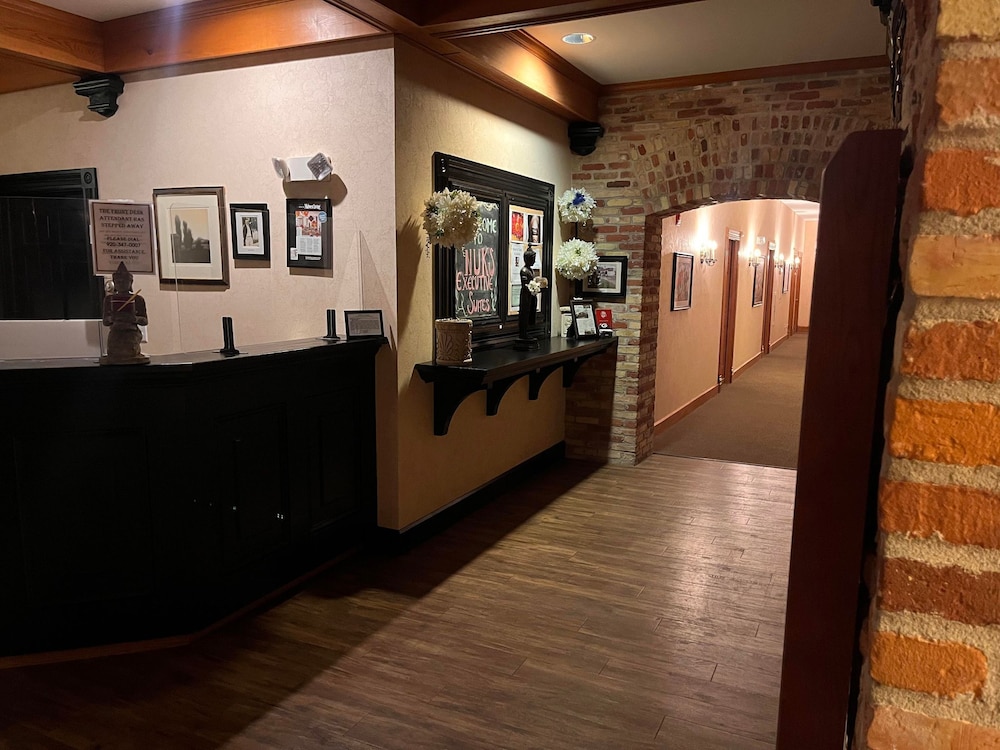 The Ennis Inn and Pub - photo 4