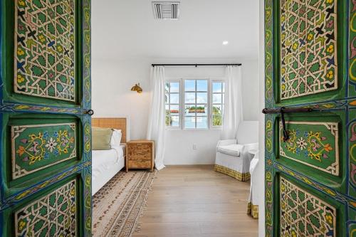 Moroccan Opulence 5 Minutes To Downtown Beach — West Palm Beach