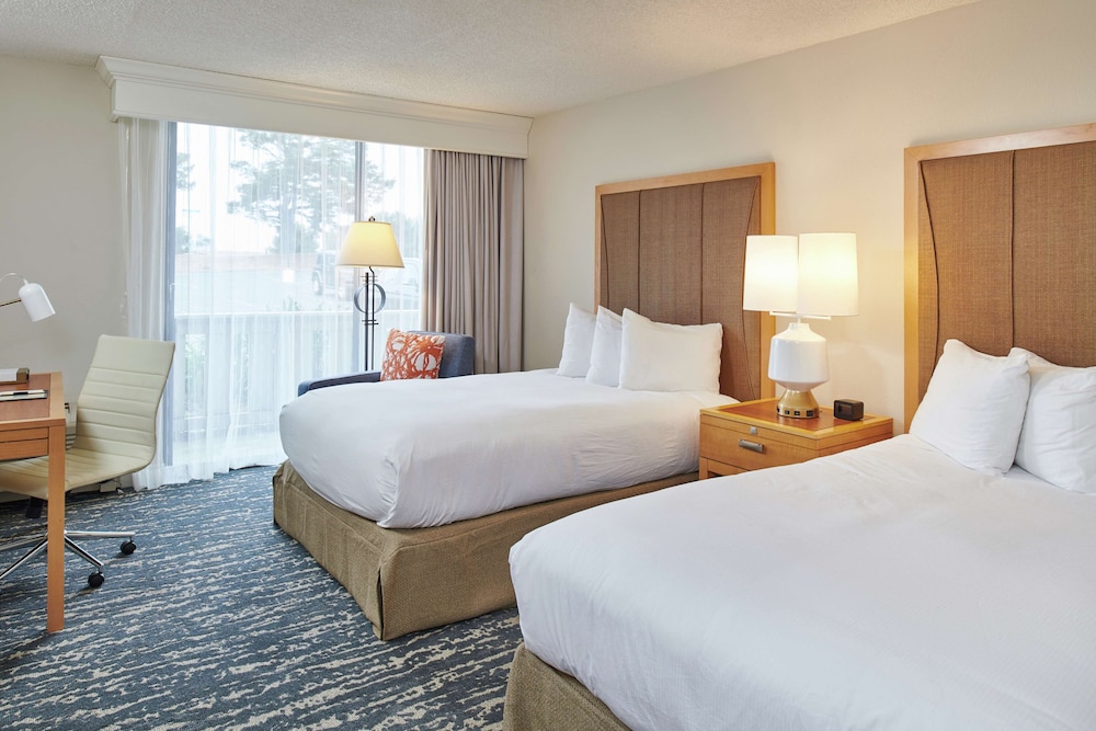 DoubleTree by Hilton Hotel Berkeley Marina - photo 12