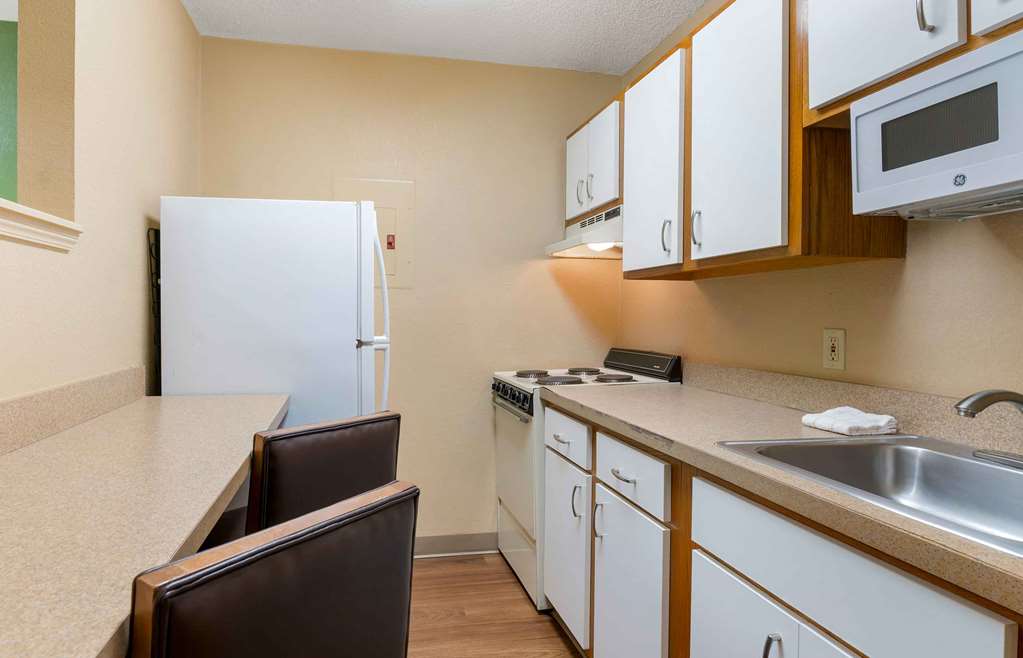 Extended Stay America Select Suites Newport News I 64 - photo 22