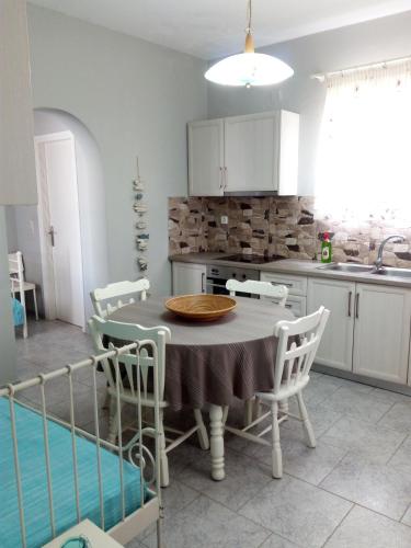 Myconian Cottage — 4-Star Luxury Hotel in Ano Mera, Greece