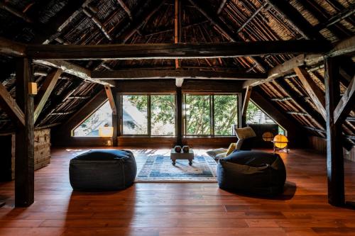 Livegrace House Lake Saiko 西湖古民家 — 4-Star Luxury Hotel in Yamanashi, Japan