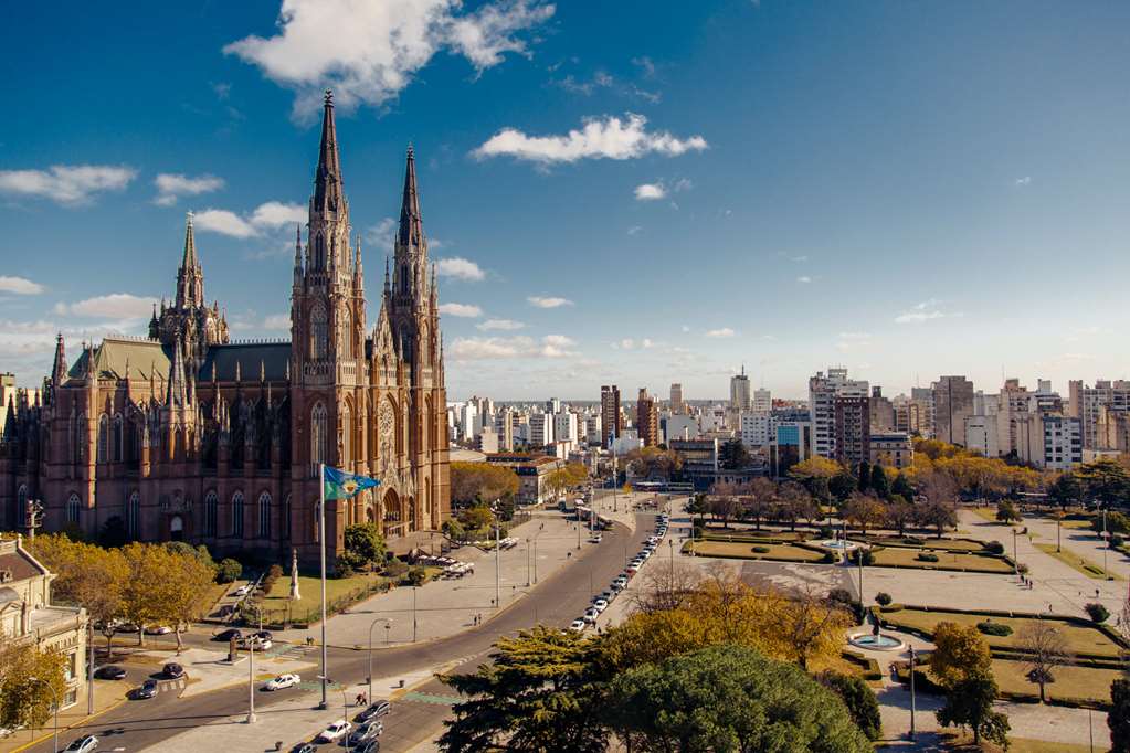 Dazzler by Wyndham La Plata in La Plata, Argentina
