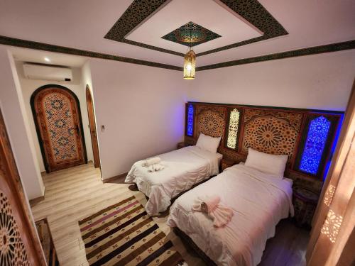 Riad Azemmat — 4-Star Luxury Hotel in Chefchaouene, Morocco