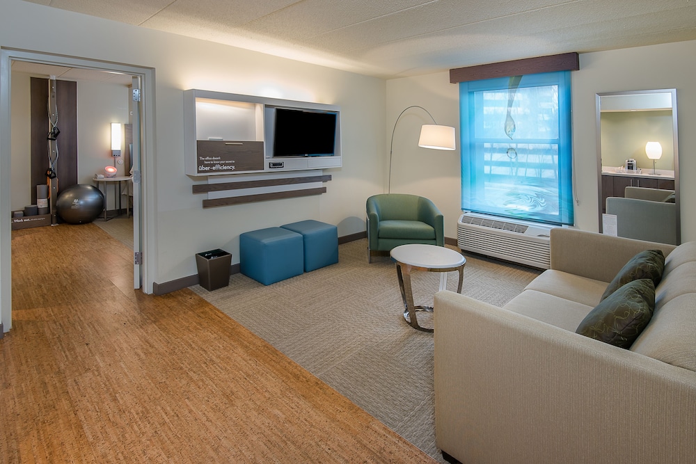 Even Hotel Norwalk By Ihg — Norwalk — photo 4
