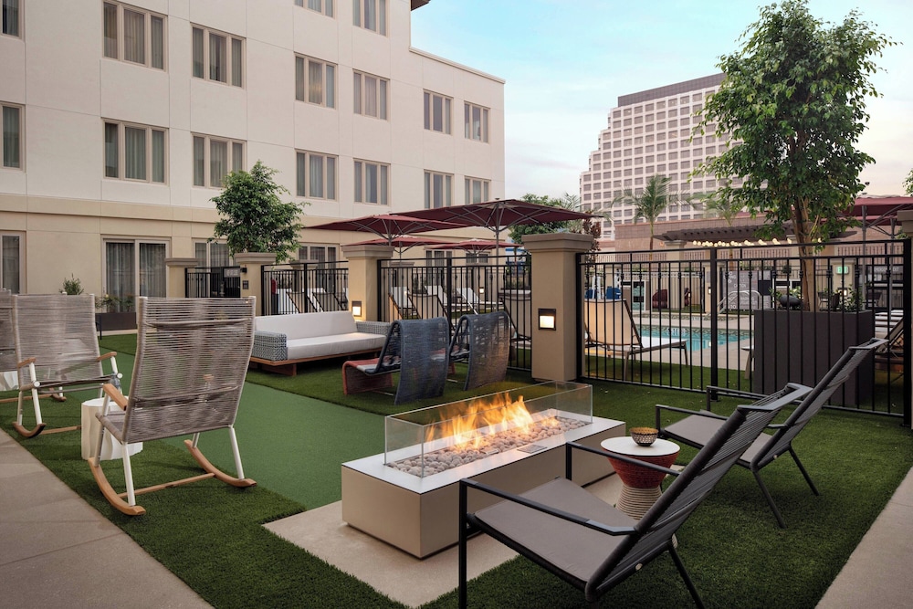 Residence Inn by Marriott Los Angeles Glendale - photo 36