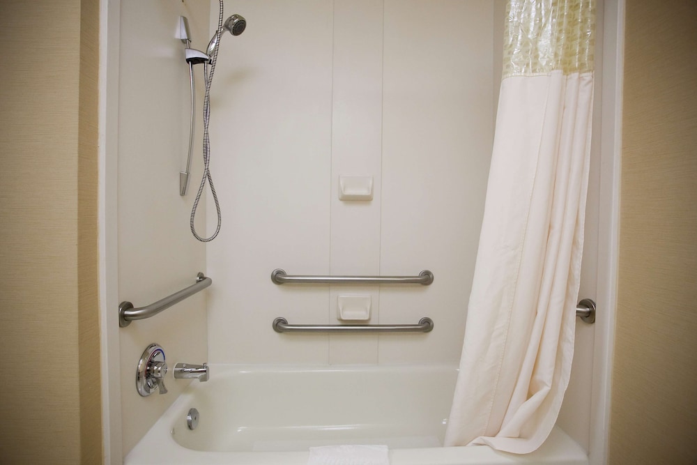 Hampton Inn Atlanta Newnan - photo 29