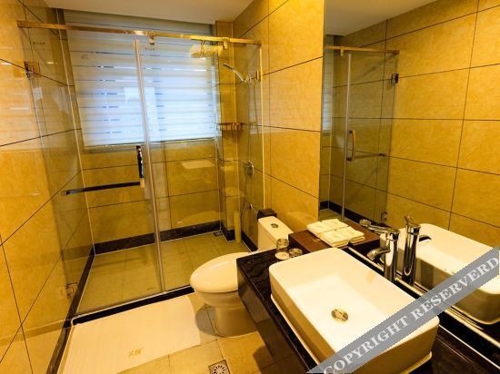 I Do Holiday Inns - carbon neutral hotel in Chongqing