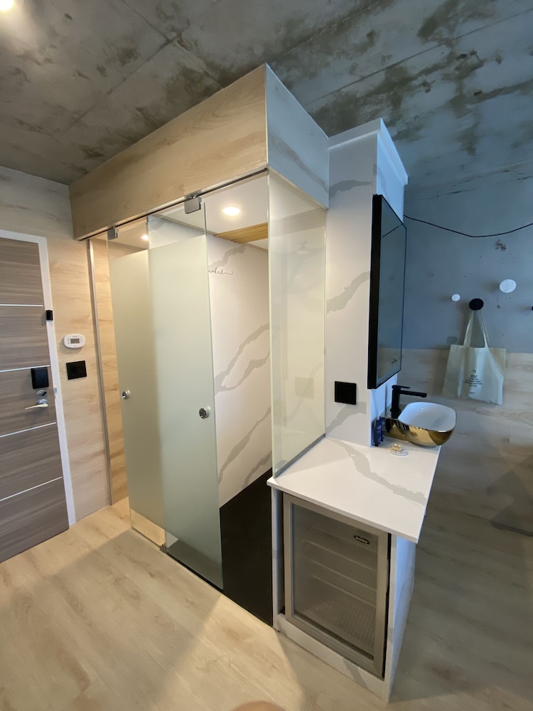 Kompose Boutique Hotel - photo 26