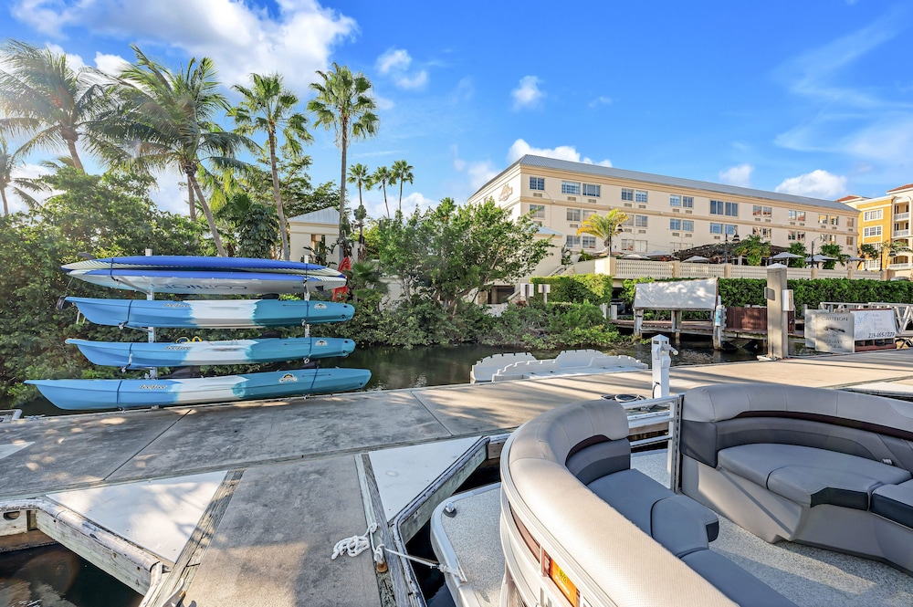 Bayfront Inn Fifth Avenue - photo 32