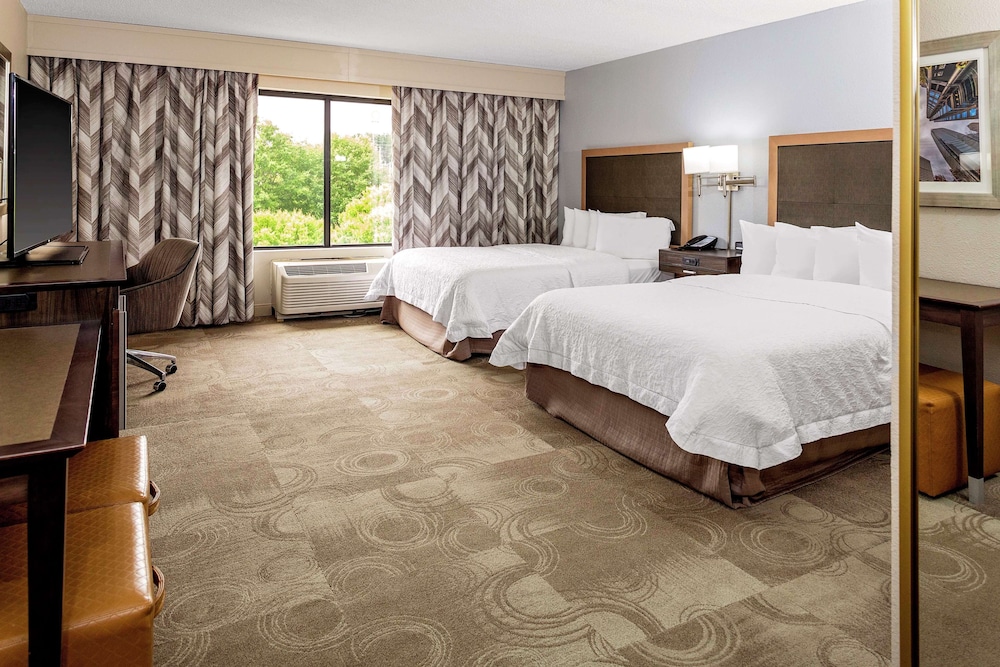 Hampton Inn Atlanta Fairburn - photo 17