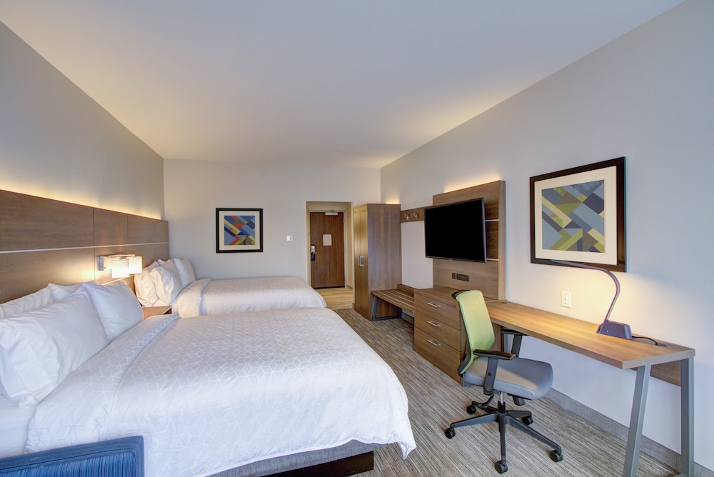 Holiday Inn Express & Suites Charlotte Southwest by IHG - photo 8