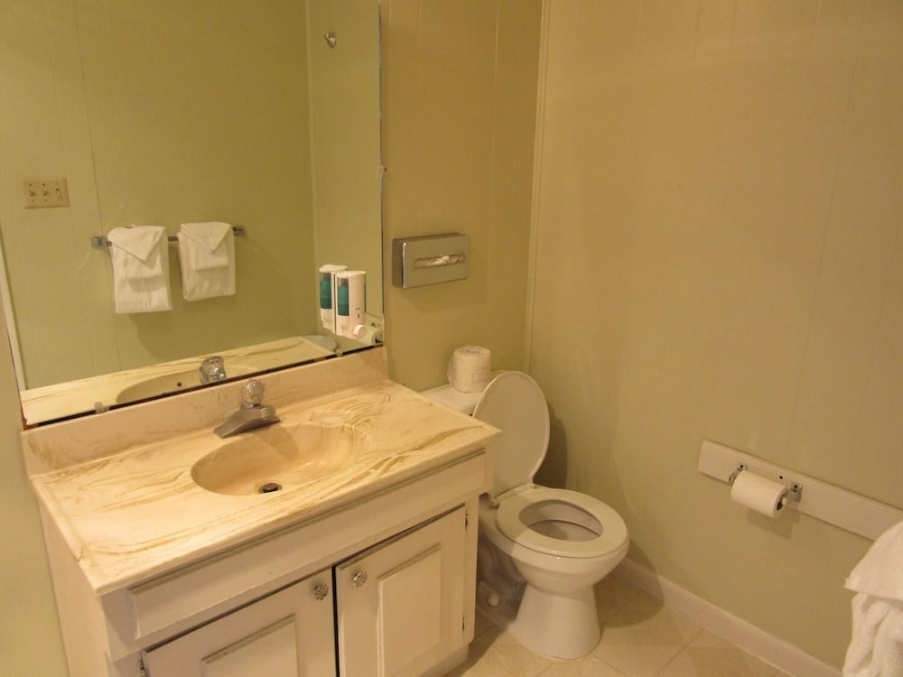 Yellowstone Country Inn - photo 38