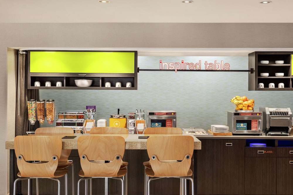 Home2 Suites by Hilton Woodbridge Potomac Mills - photo 34