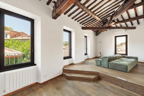 Casa Garibaldi a Burghesius home — 4-Star Luxury Hotel in Rome, Italy