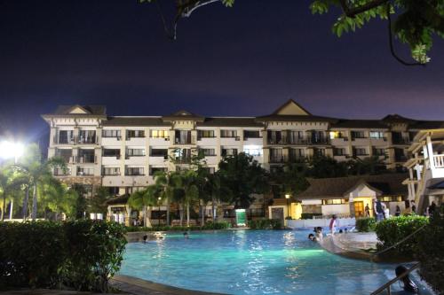 One Oasis A8 At The Back Of Sm Mall Davao Free Pool — 4-Star Luxury Hotel in Davao, Philippines