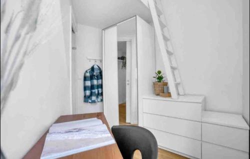 Small room with smart solution in central of Oslo only 2 km from the central station in Oslo, Norway