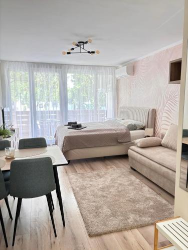 Bella Sole — 4-Star Luxury Hotel in Balatonfured, Hungary