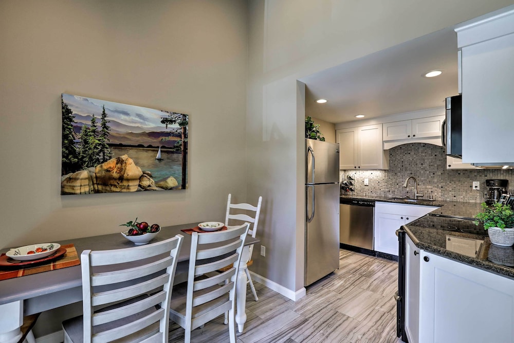 1 Mi to Skiing & Beaches: Incline Village Home — 4-Star Luxury Hotel in Incline Village, United States