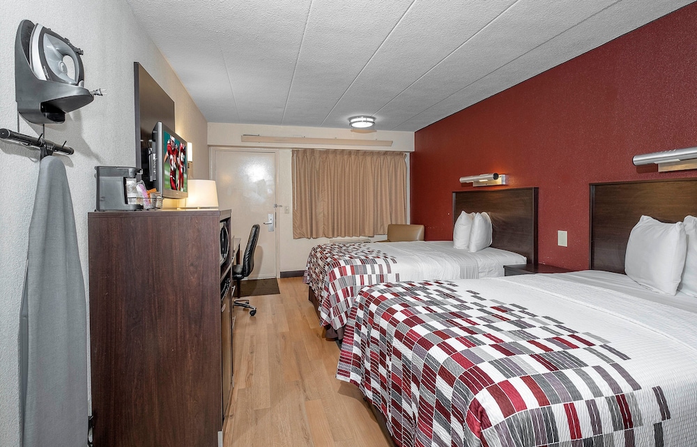 Red Roof Inn Mt Laurel - photo 14