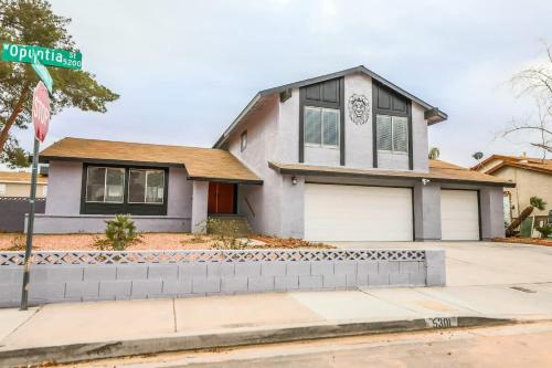 Villa in the HEART of town