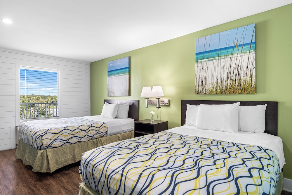 Boardwalk Beach Hotel - photo 22