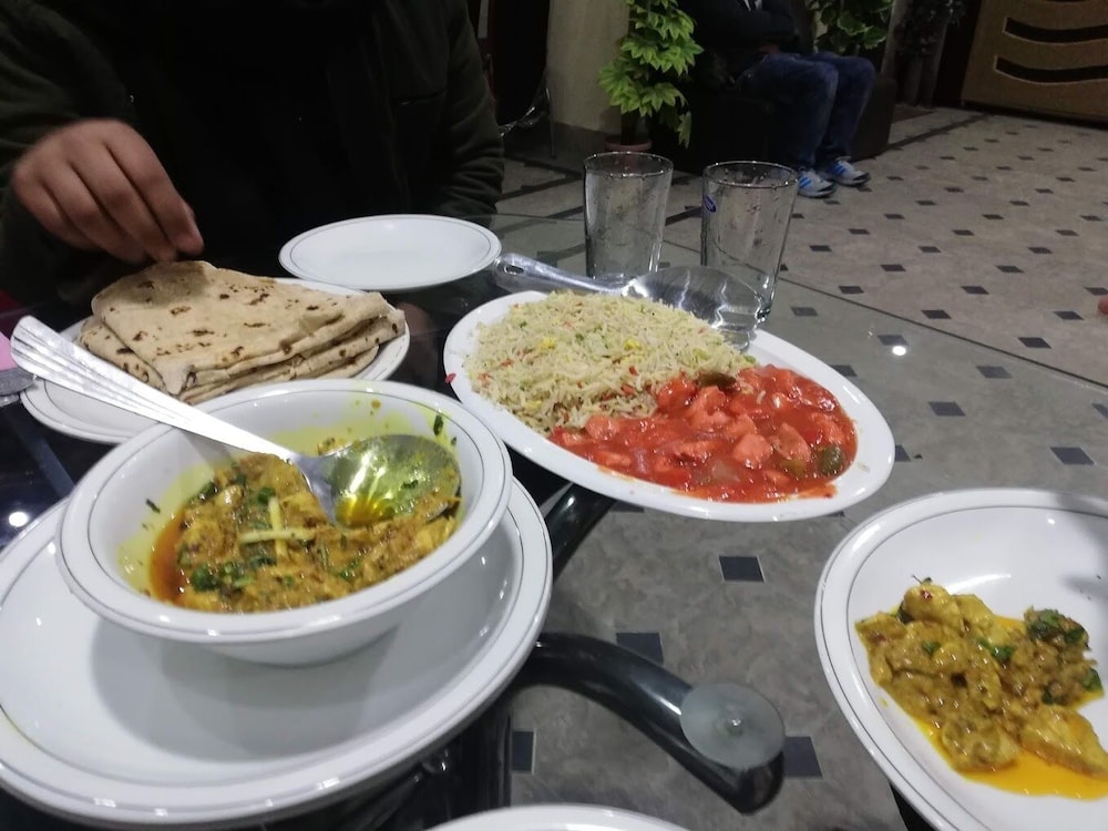 Breeze Inn Hotel & Restaurant — Muzaffarabad — photo 4