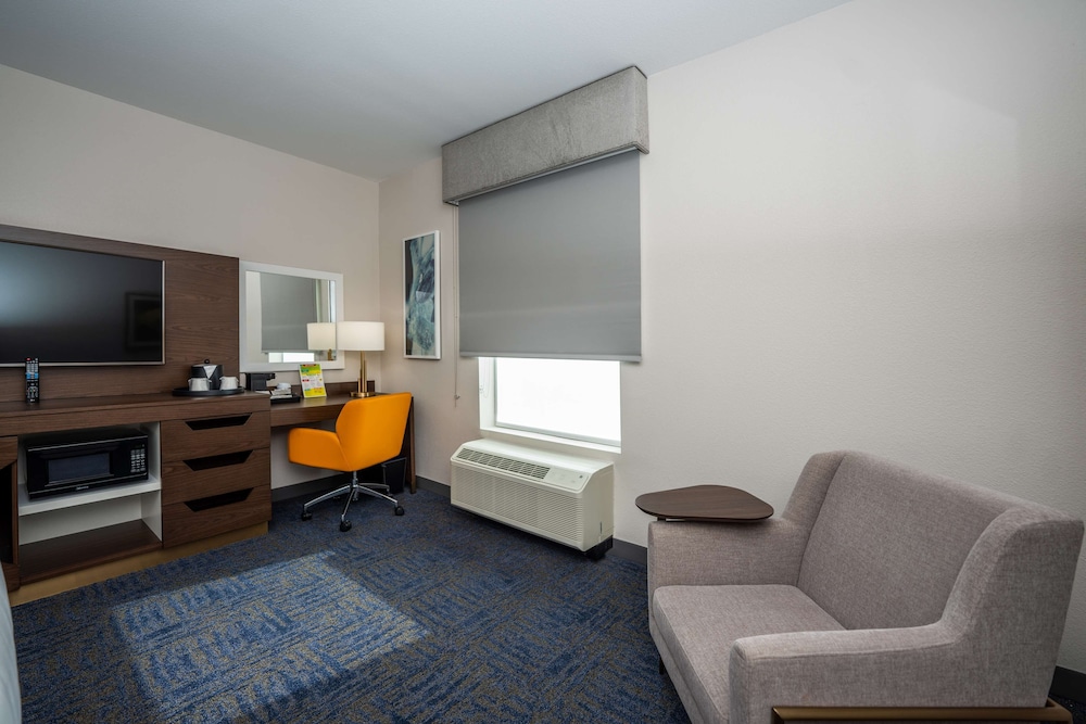 Hampton Inn & Suites Houston Sugar Land - photo 38