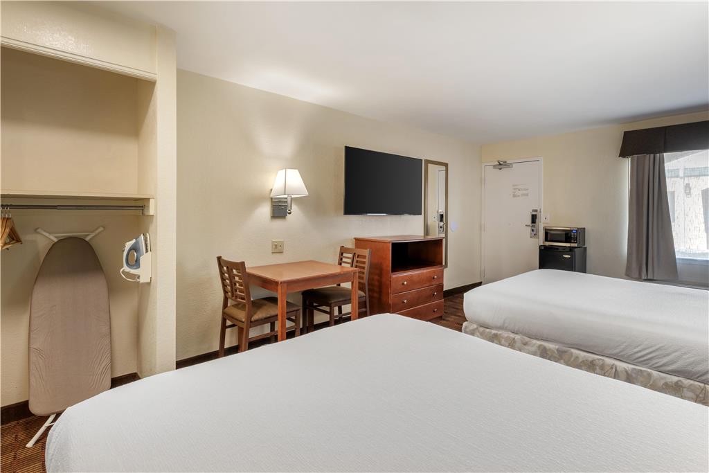 SureStay Hotel by Best Western East Brunswick - photo 14