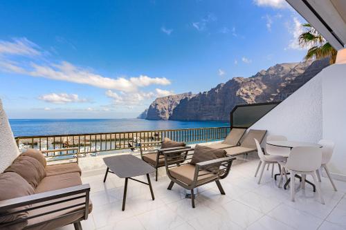 2bdr with Terrace & Ocean View Los Gigantes in Los Gigantes, Spain
