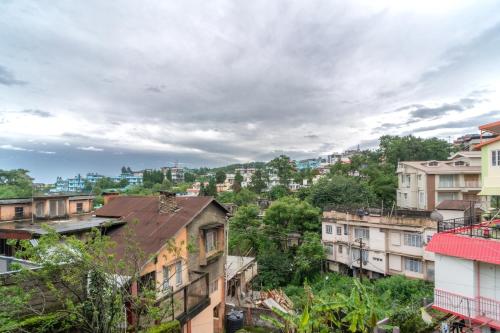 The Cinnamon Tree by Timberwolves — Shillong — photo 2