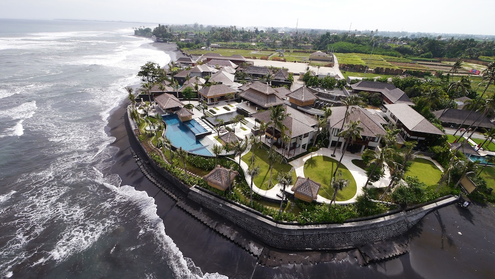 Anapuri Villas — 5-Star Luxury Hotel in Gianyar, Indonesia