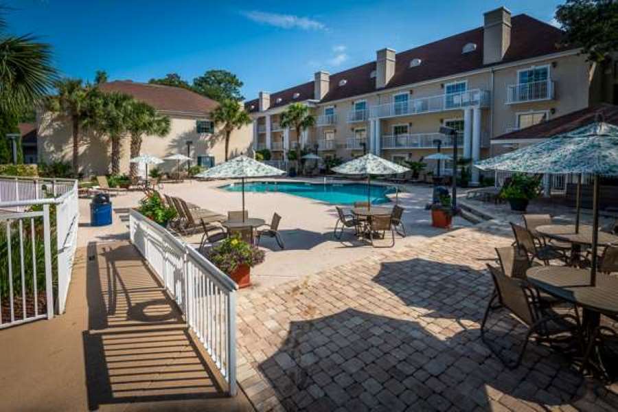 Palmera Inn and Suites - photo 12