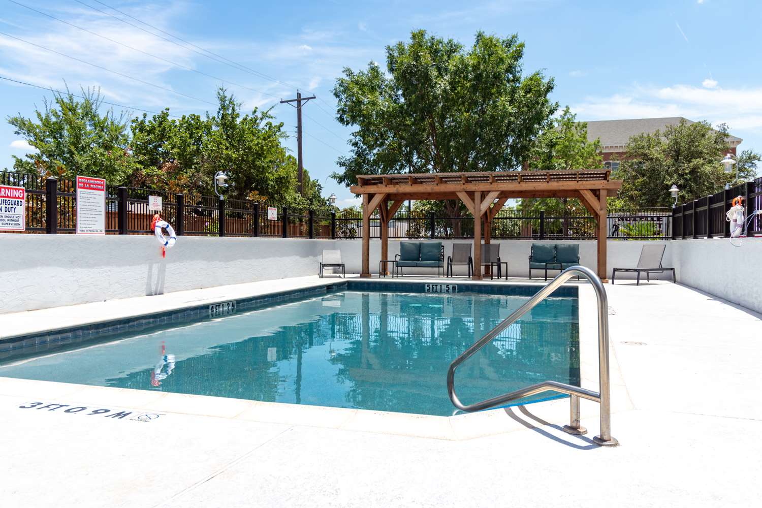 Hampton Inn & Suites Denton - photo 14