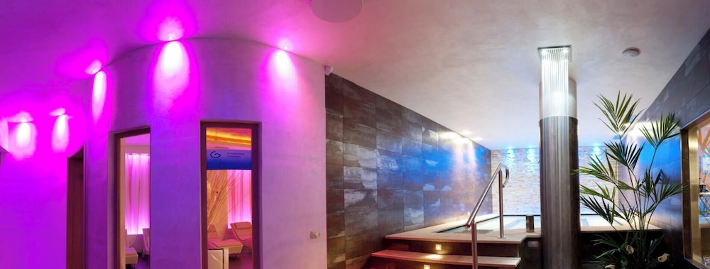 Hotel La Maison Wellness & SPA in Alleghe, Italy