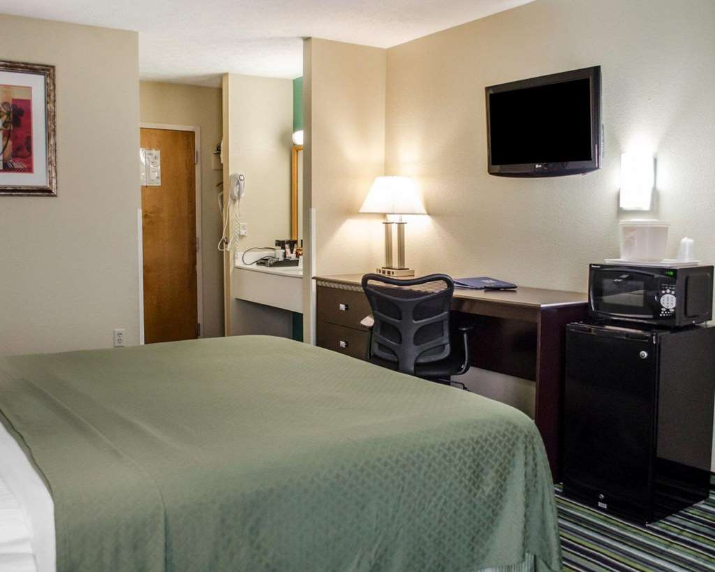 Quality Inn & Suites Medina Akron West - photo 16